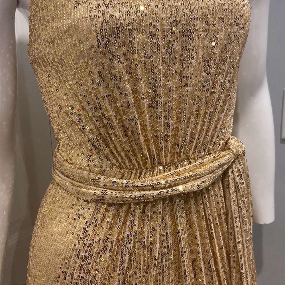 NWOT Ieena for Mac Duggal gold sequin halter gown - Picture 4 of 12